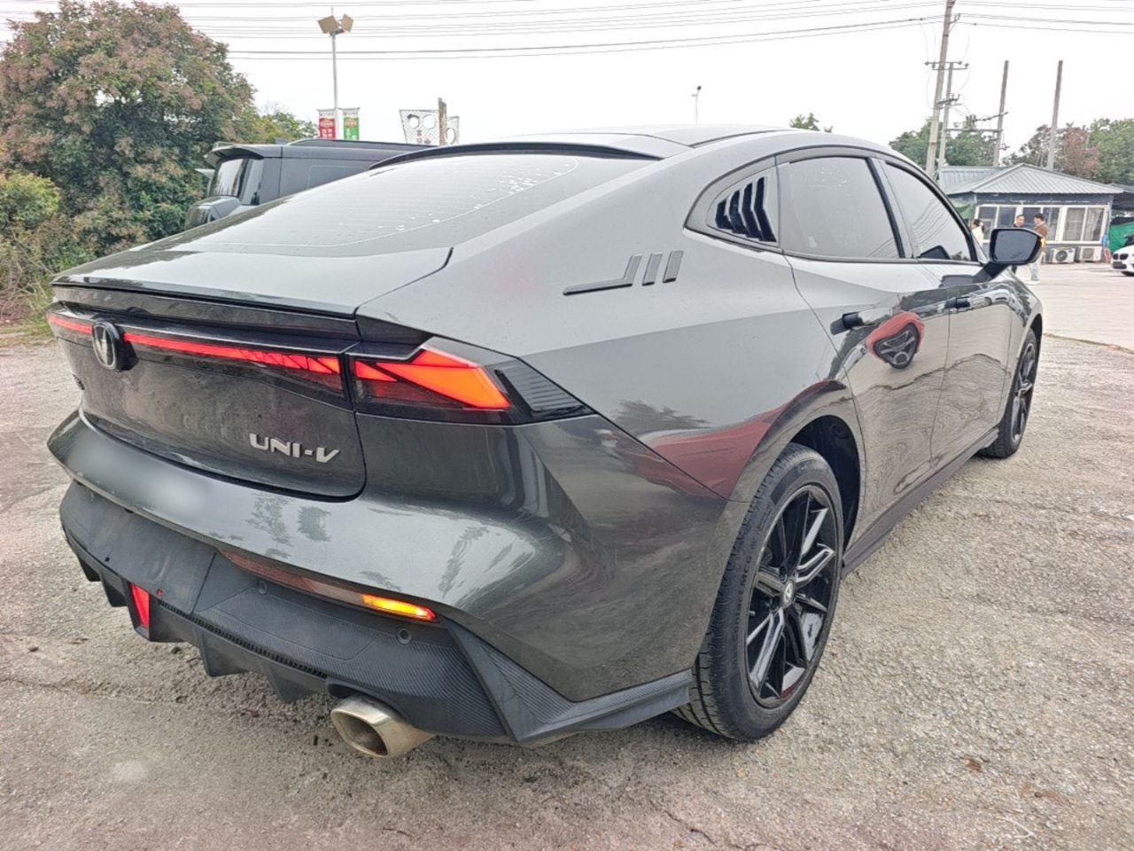 UNI-V 2023 1.5T Exclusive photo 4