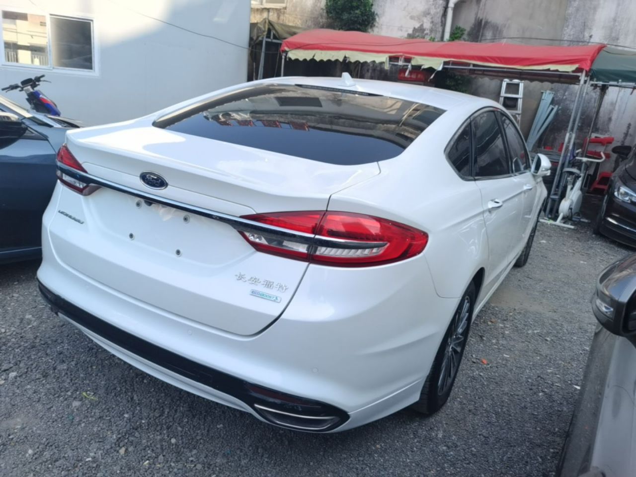 Mondeo 2017 Facelift EcoBoost 200 Luxury photo 4