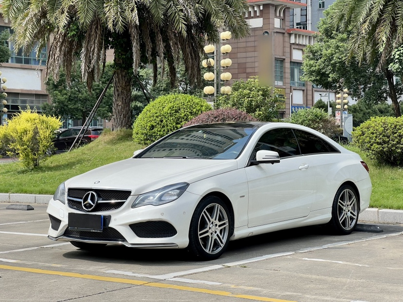 E-Class Imported 2016 E 200 Coupe