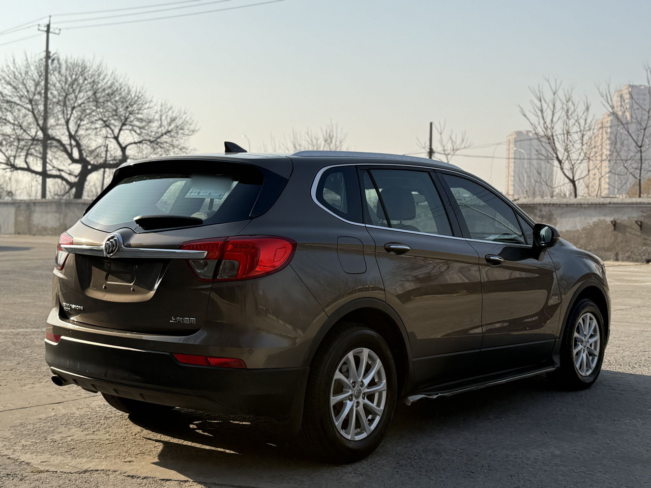 Envision 2017 20T RWD Luxury photo 4