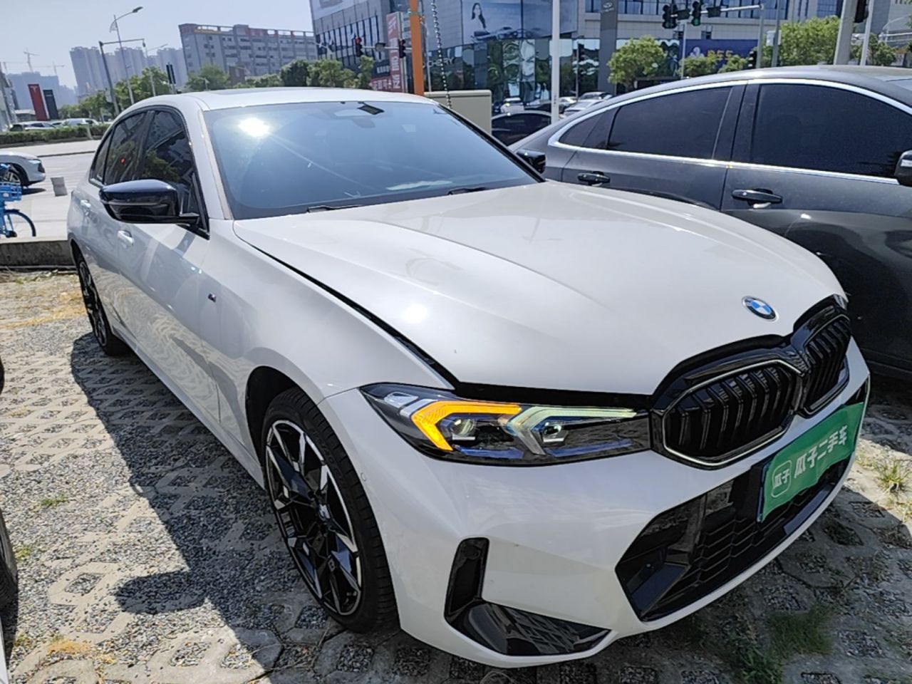 3 Series 2025 330Li Exclusive M M Sport Night Package photo 5