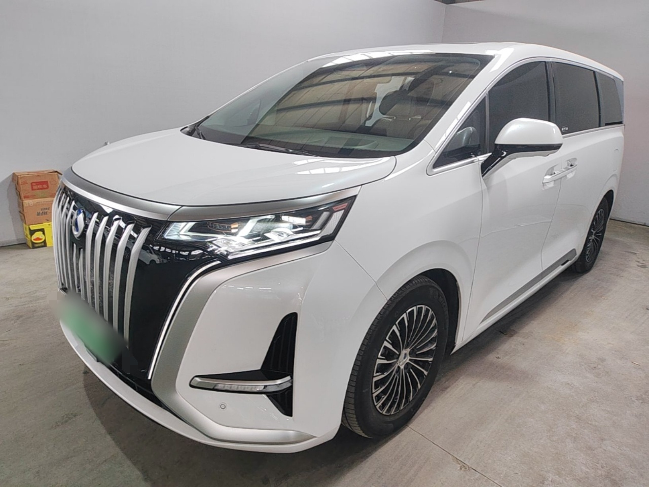 D9 2022 EV 600 AWD Noble