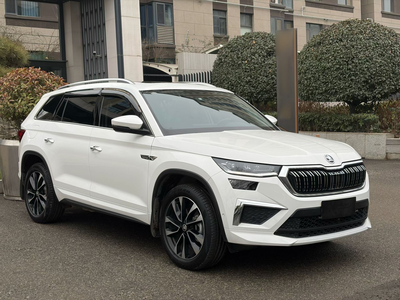 Kodiaq 2022 TSI330 7-Seater RWD photo 2