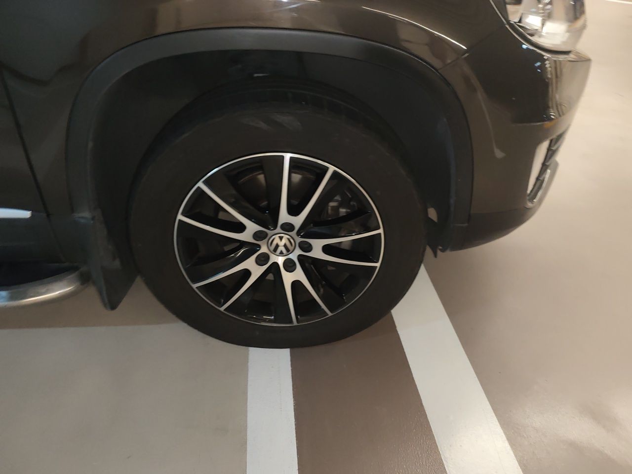 Tiguan 2015 1.8TSI AT RWD Luxury photo 2