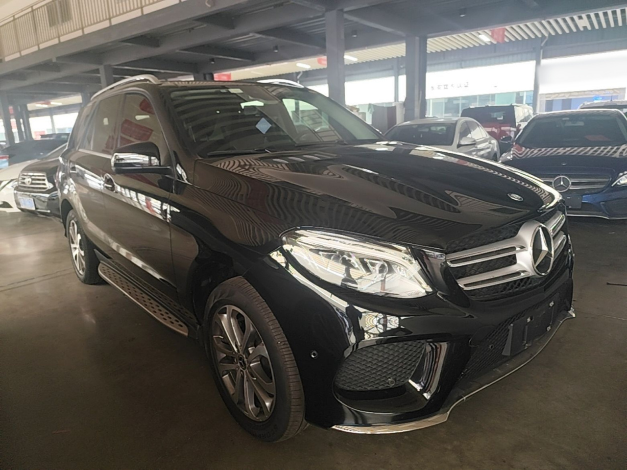 GLE Imported 2017 GLE 320 4MATIC Dynamic photo 3