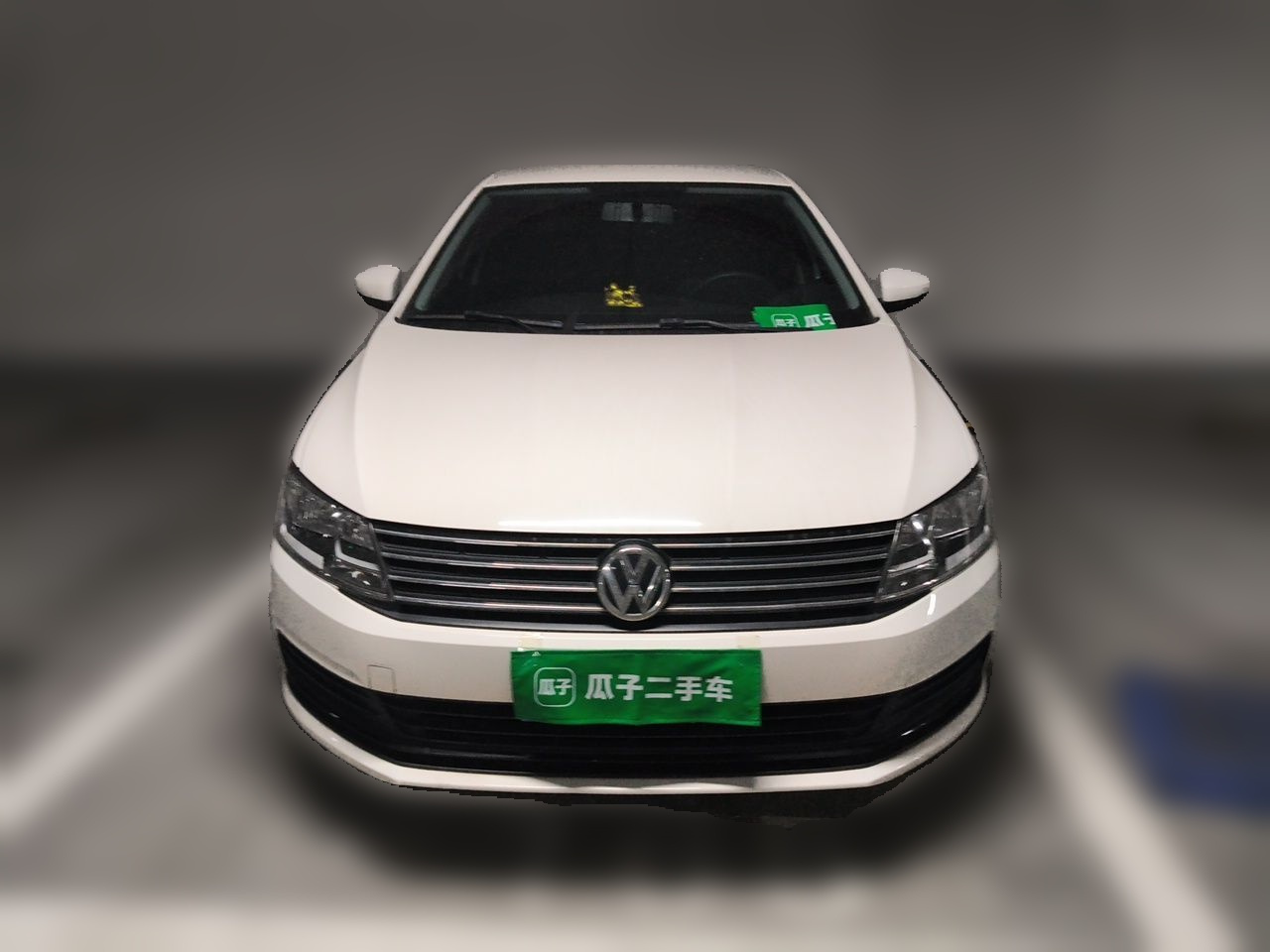 Lavida 2017 1.6L AT photo 2
