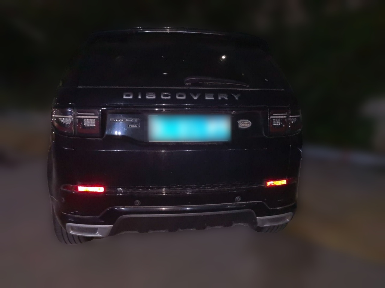 Discovery Sport 2022 Facelift 249PS R-Dynamic S Performance 5-Seater photo 3