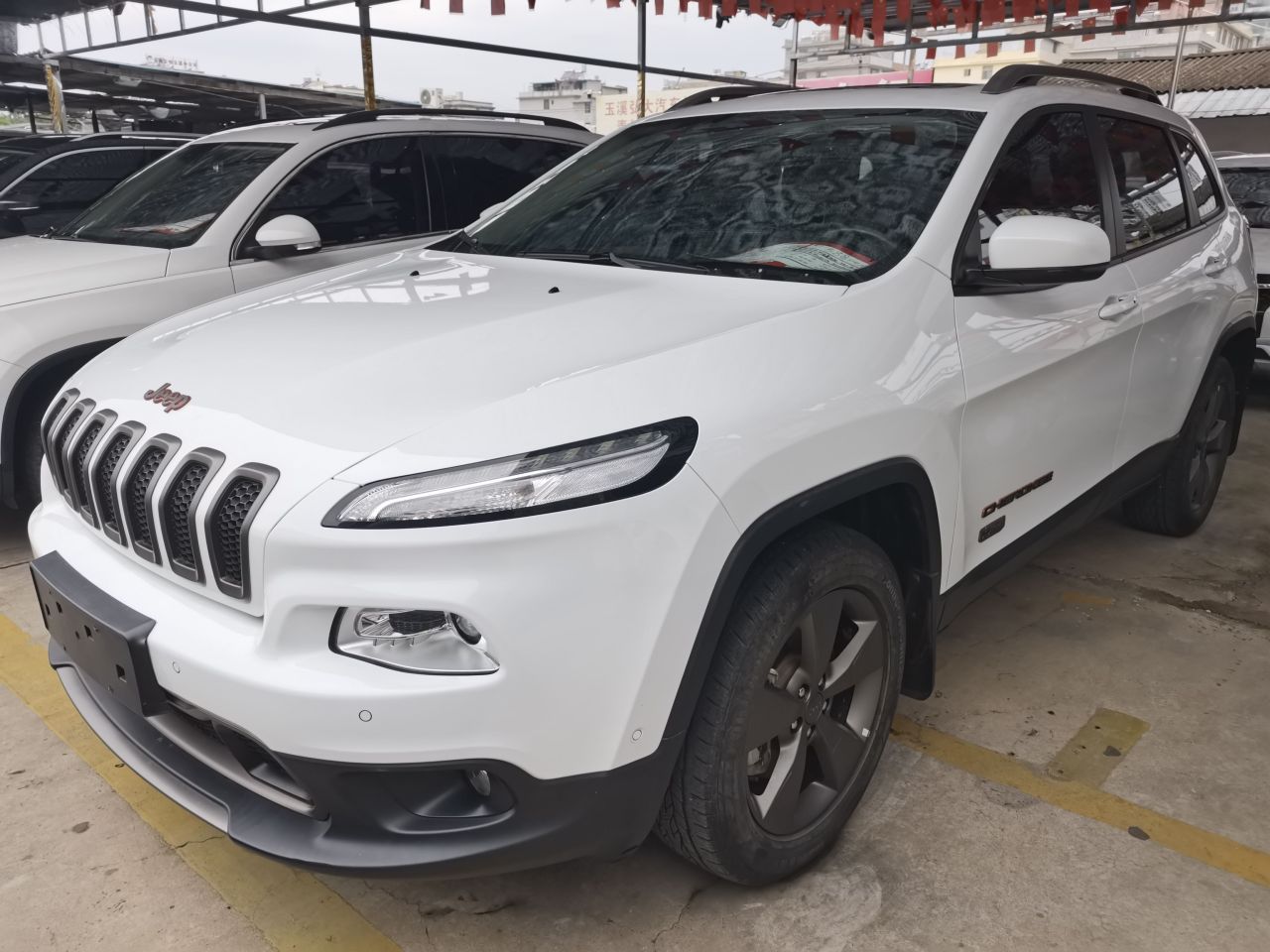 Cherokee 2016 2.4L 75 Tribute
