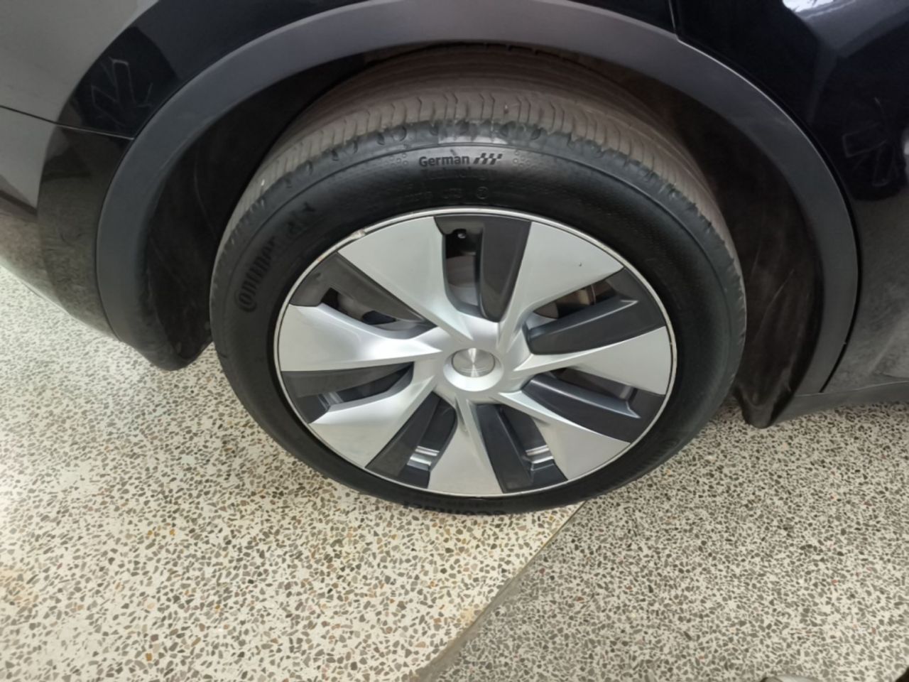 Model Y 2022 Long Range AWD photo 4