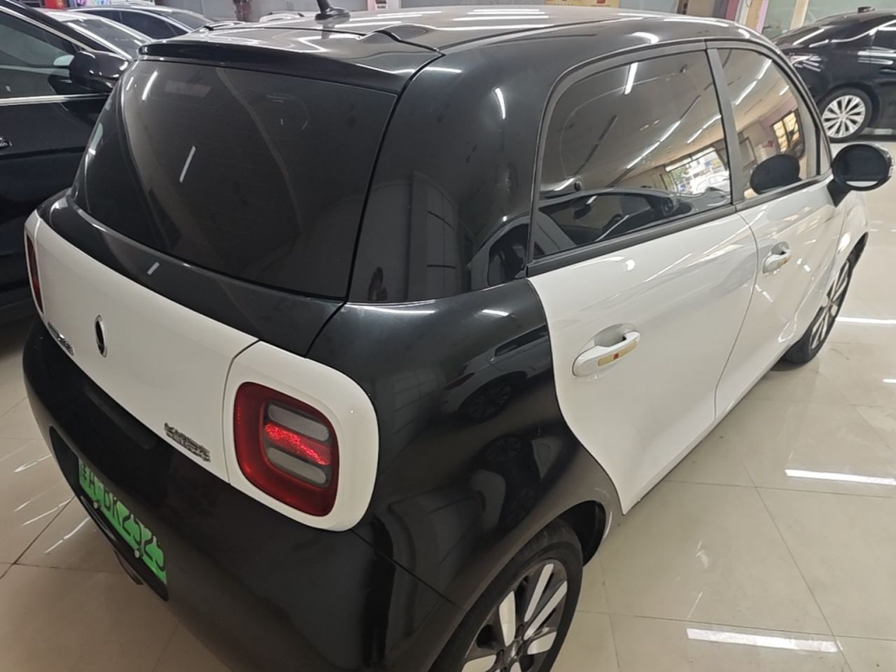 2021 351km Standard photo 4
