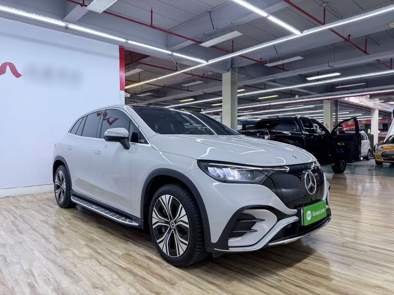 EQE SUV 2023 350 4MATIC Luxury photo 4