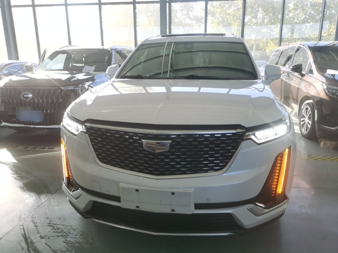 XT6 2022 2.0T 6-Seater AWD Luxury photo 2