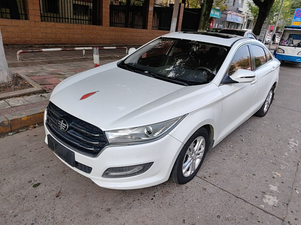 Bestune B50 2016 1.6L AT Luxury