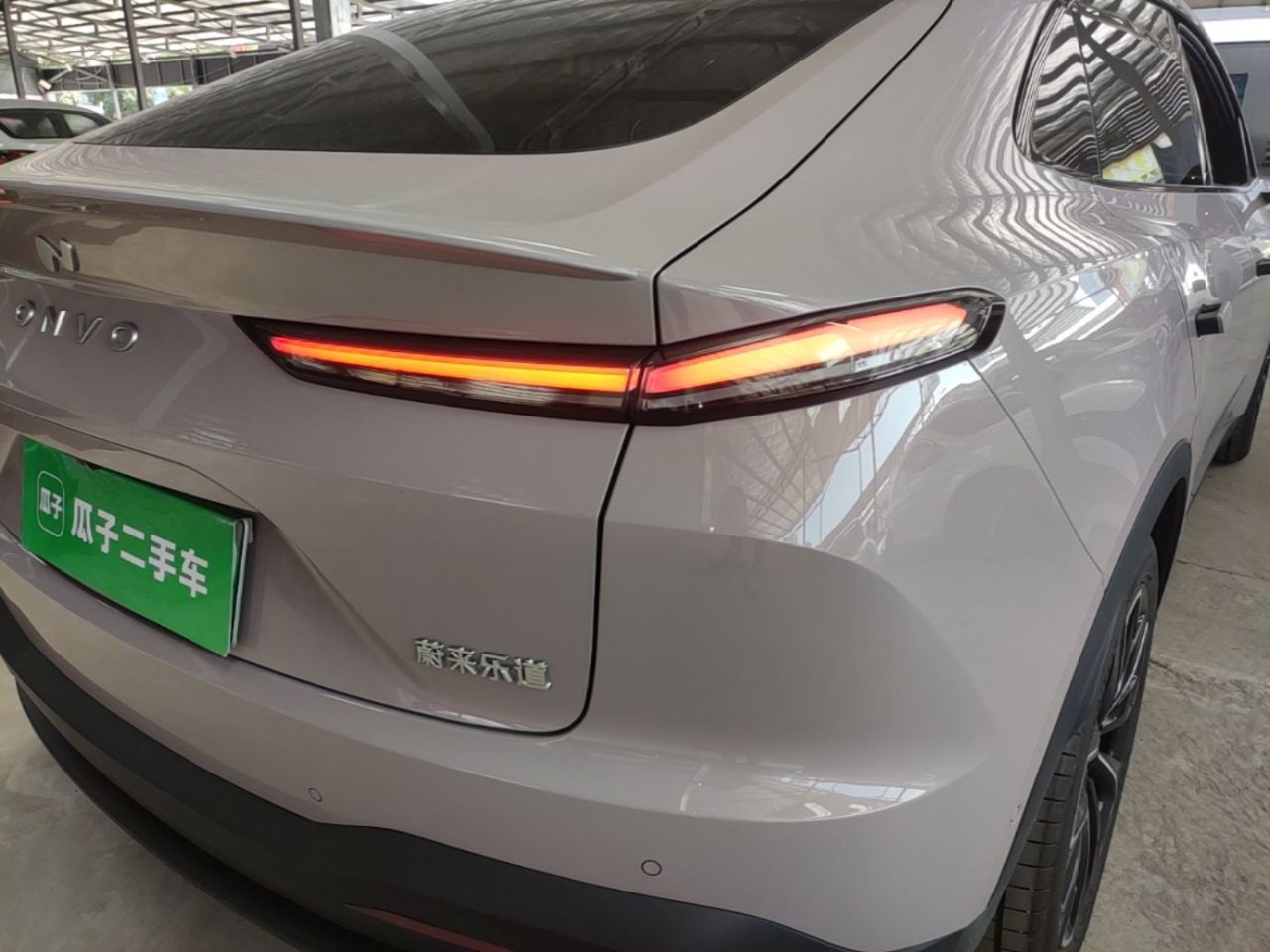 L60 2025 60kWh RWD photo 4