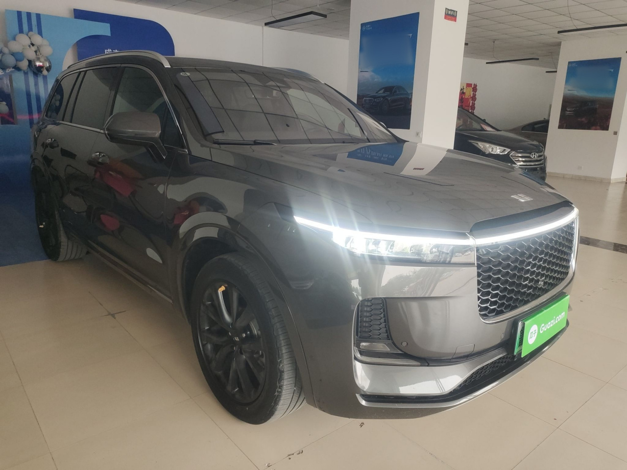 Li Auto ONE 2021 EREV 6-Seater photo 3