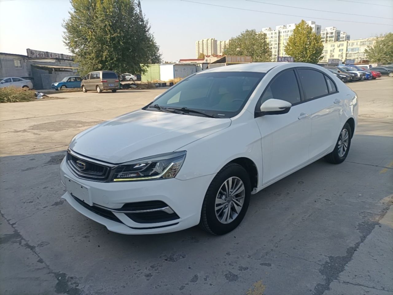 Emgrand 2018 1.5L MT Luxury