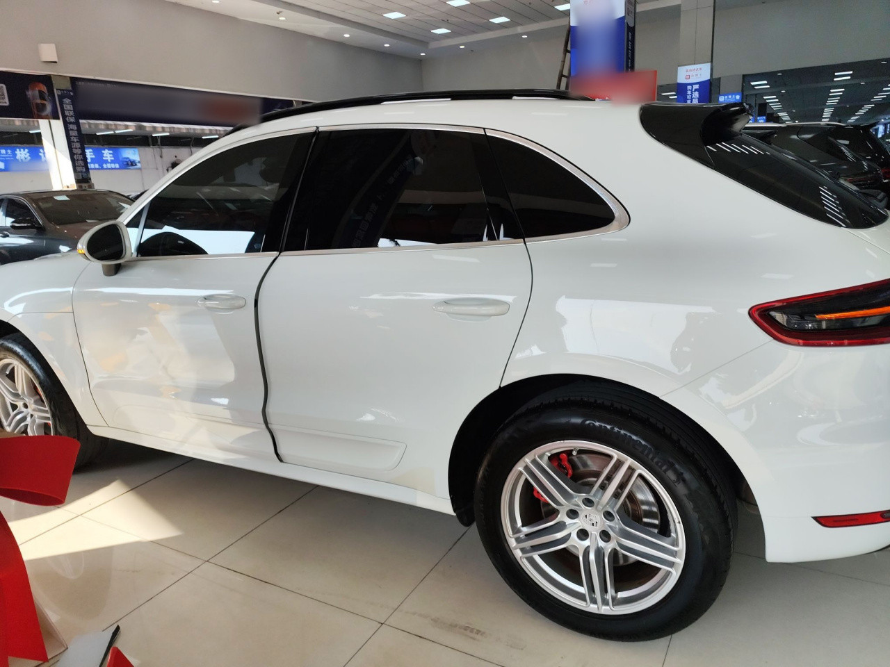 2016 Macan Turbo 3.6T photo 4