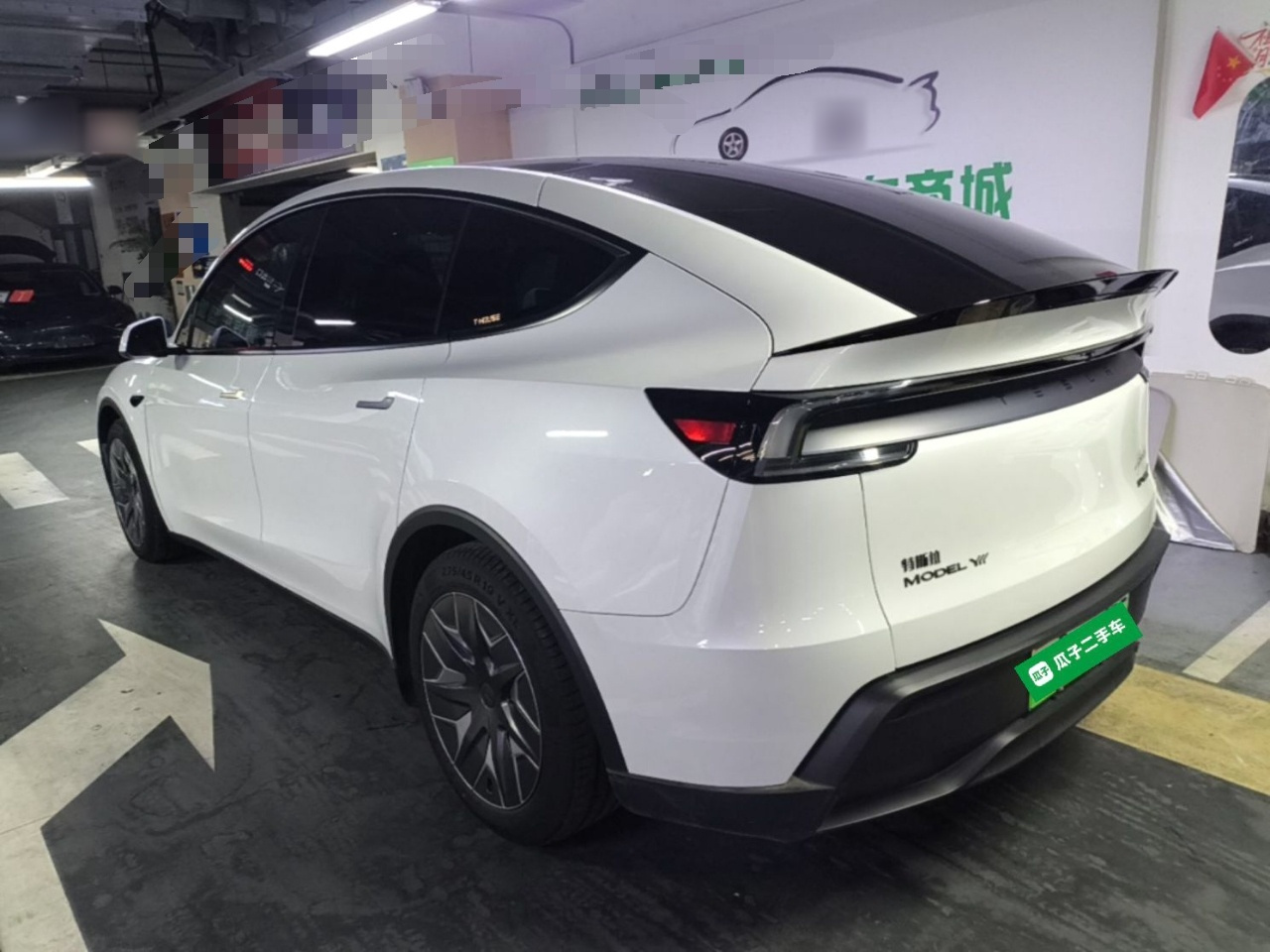 Model Y L 2025 Long Range AWD photo 4
