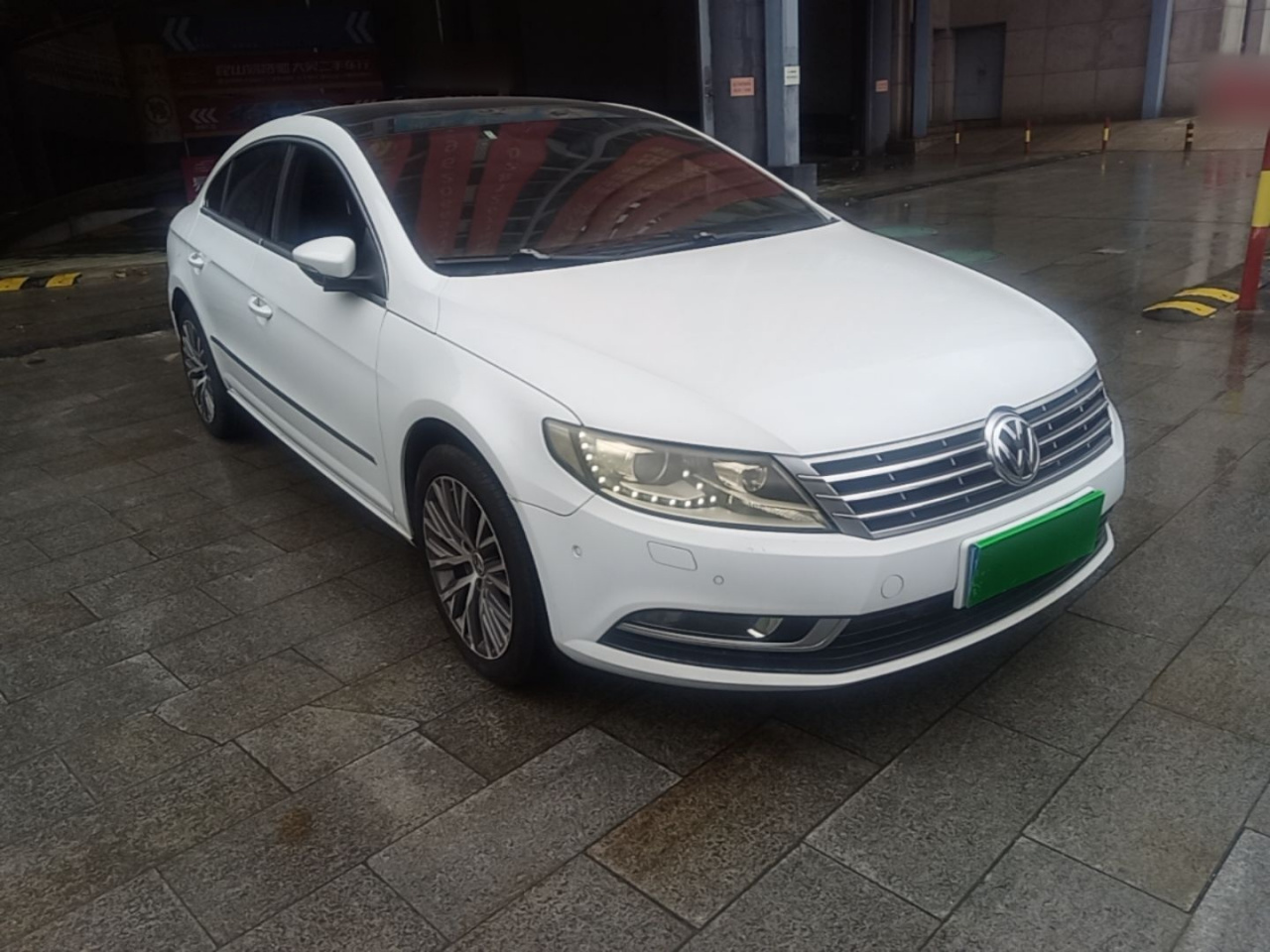 FAW-Volkswagen CC 2016 1.8TSI Luxury photo 3