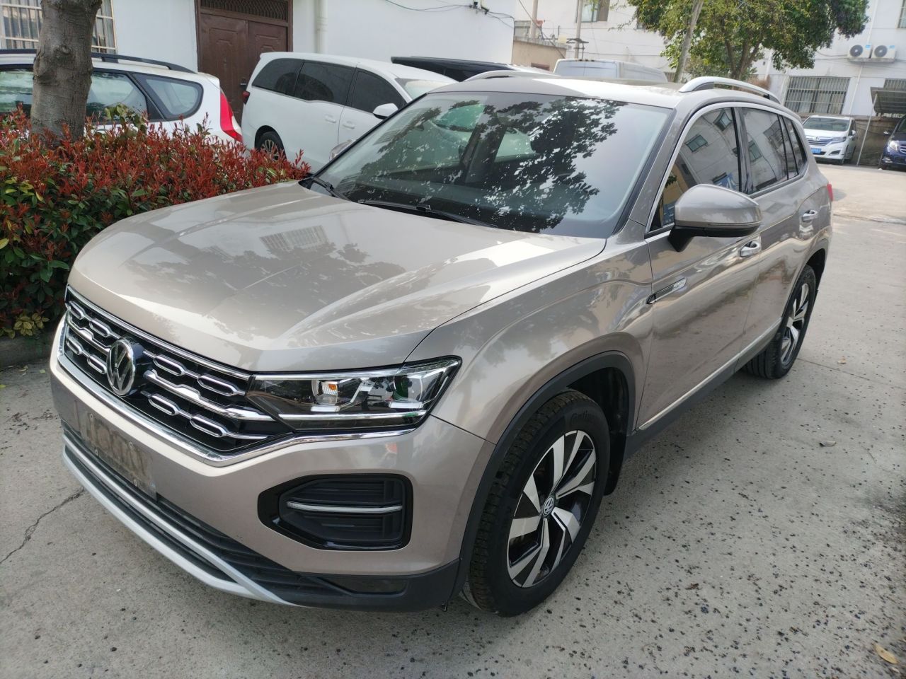 Tayron 2020 330TSI RWD Luxury Connected