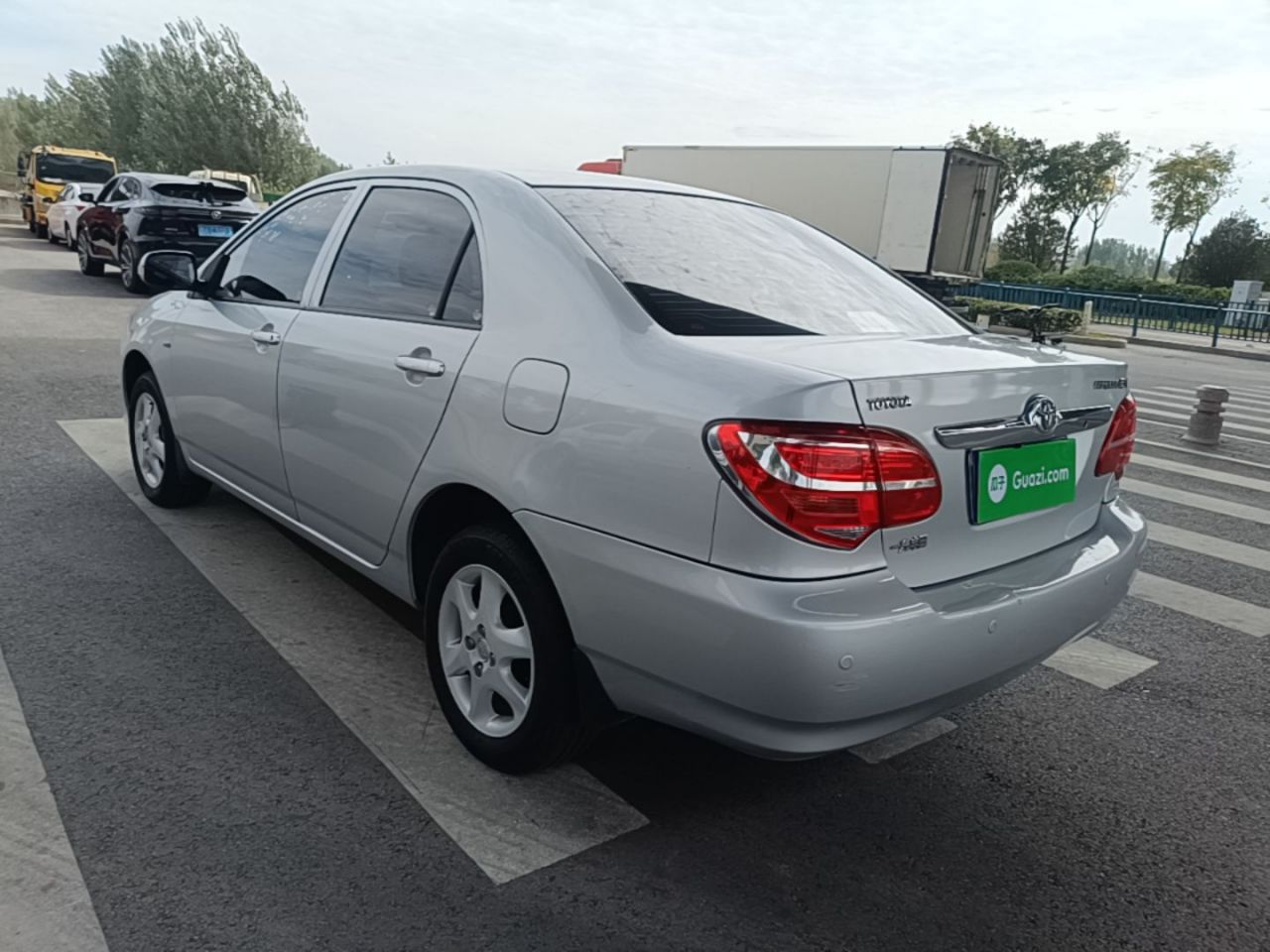 2013 1.6L AT Excellence photo 4