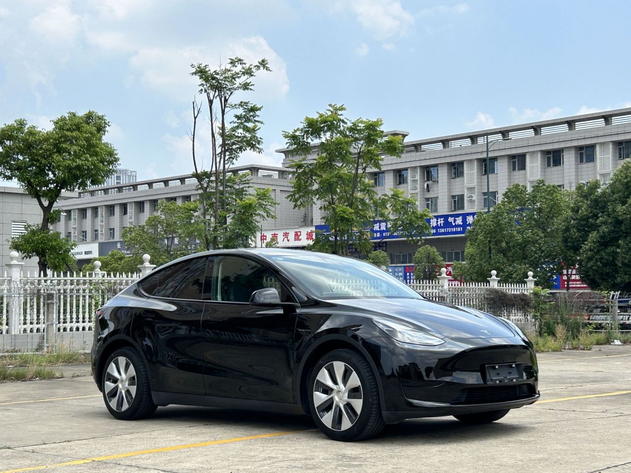 Model Y 2022 RWD photo 3