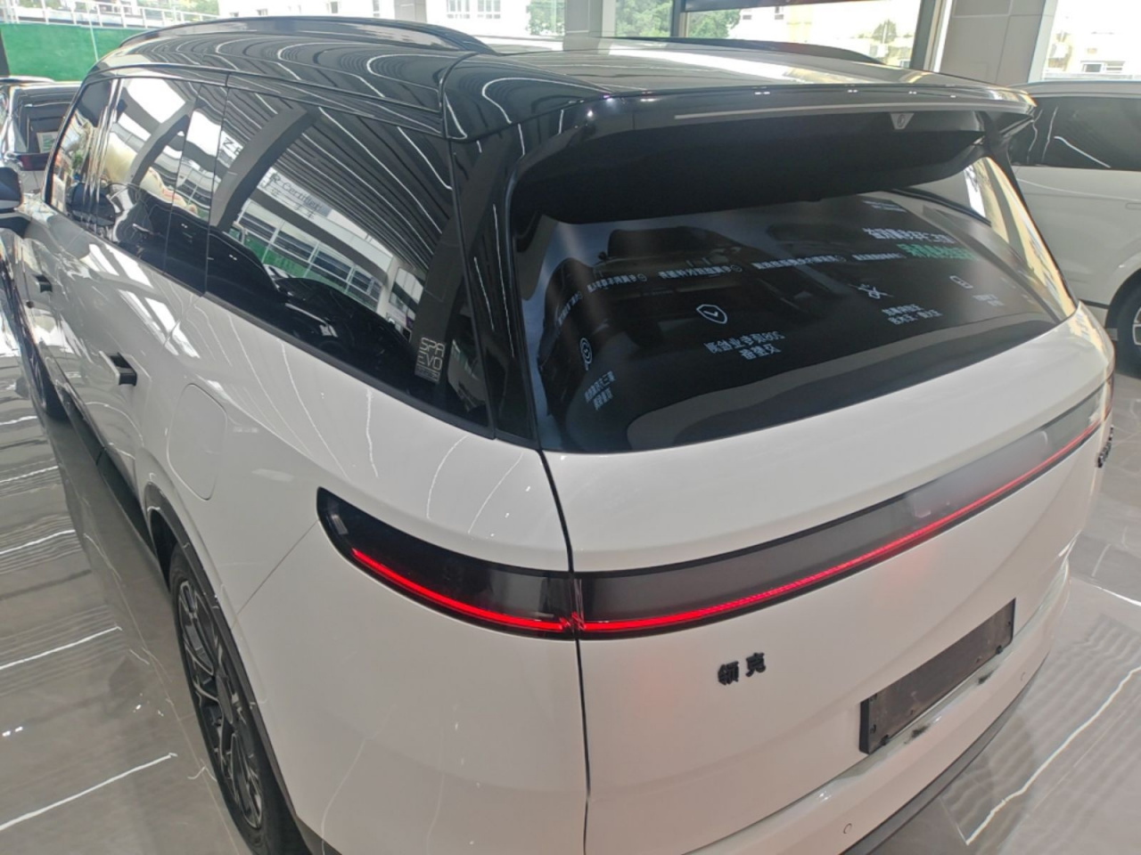 900 2025 2.0T Ultra 6-Seater photo 4