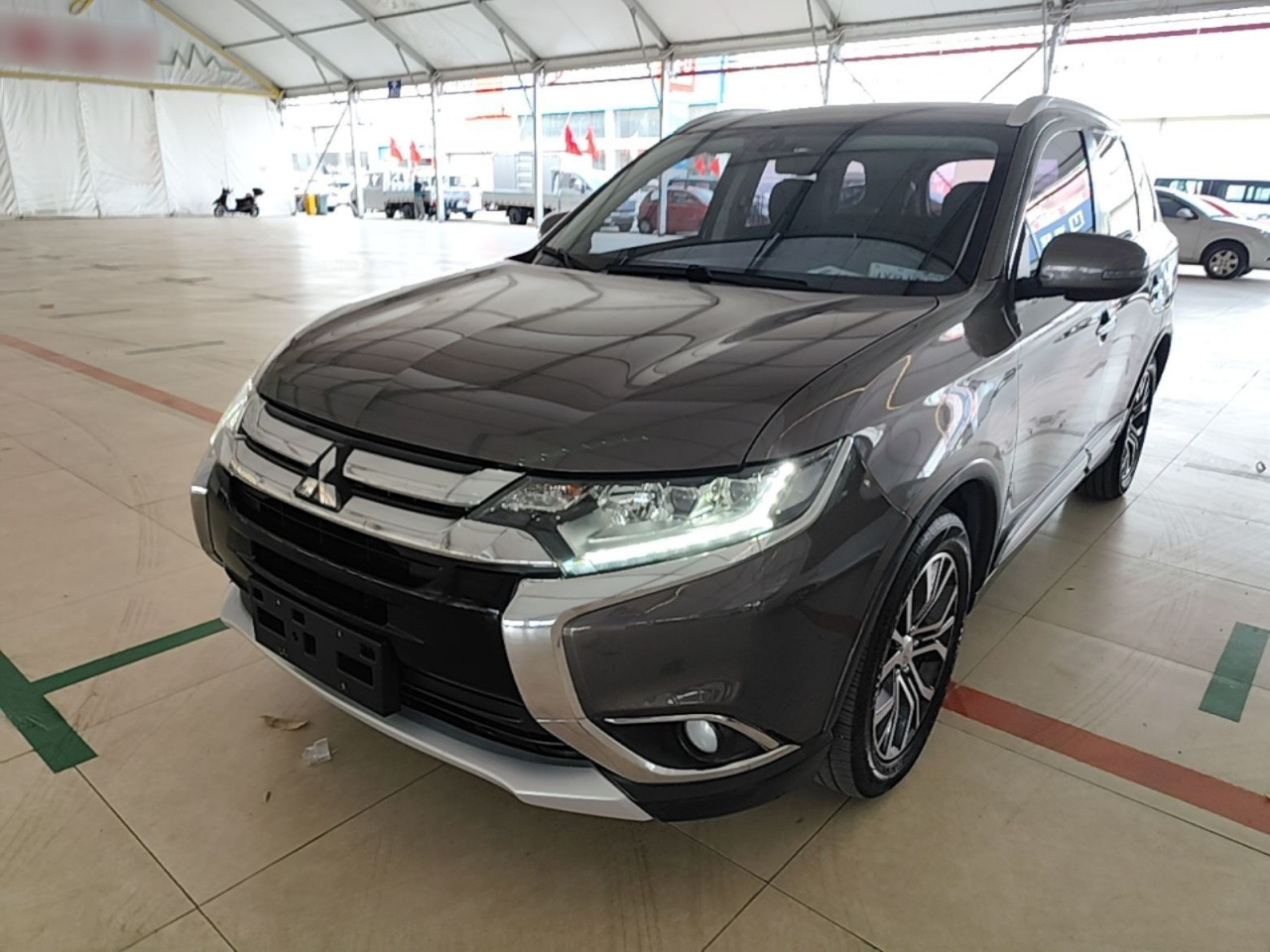 Outlander 2018 2.4L AWD Luxury 7-Seater
