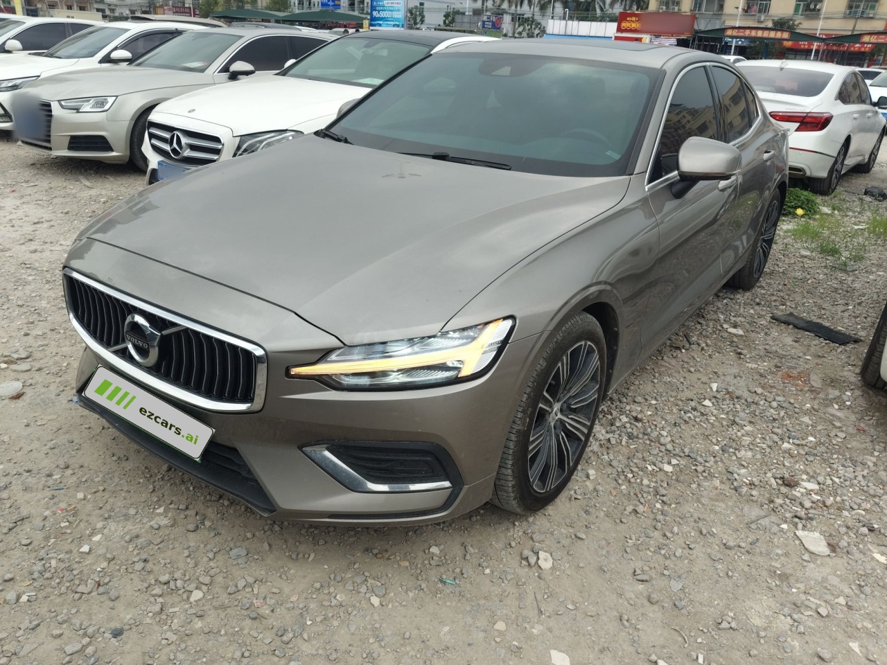 S60 2022 B4 Luxury