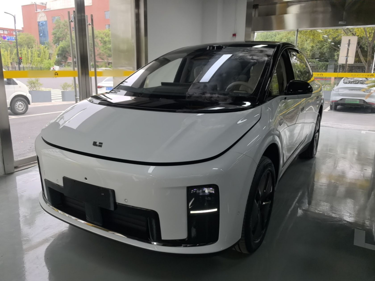 Li Auto i8 2026 RWD Long Range