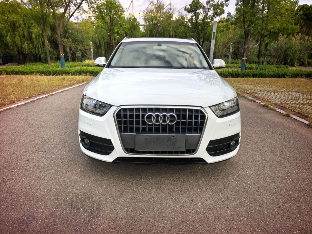 Q3 2015 30 TFSI Progressive photo 2