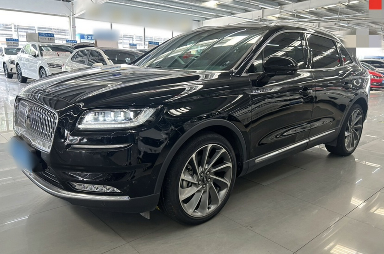 Nautilus 2022 2.7T AWD