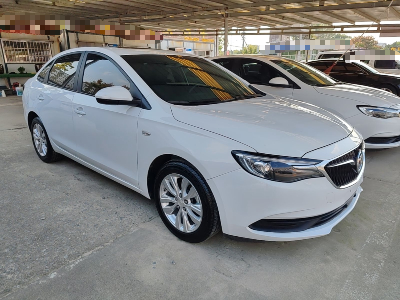 Excelle 2021 Facelift Classic 1.5L AT Elite photo 3