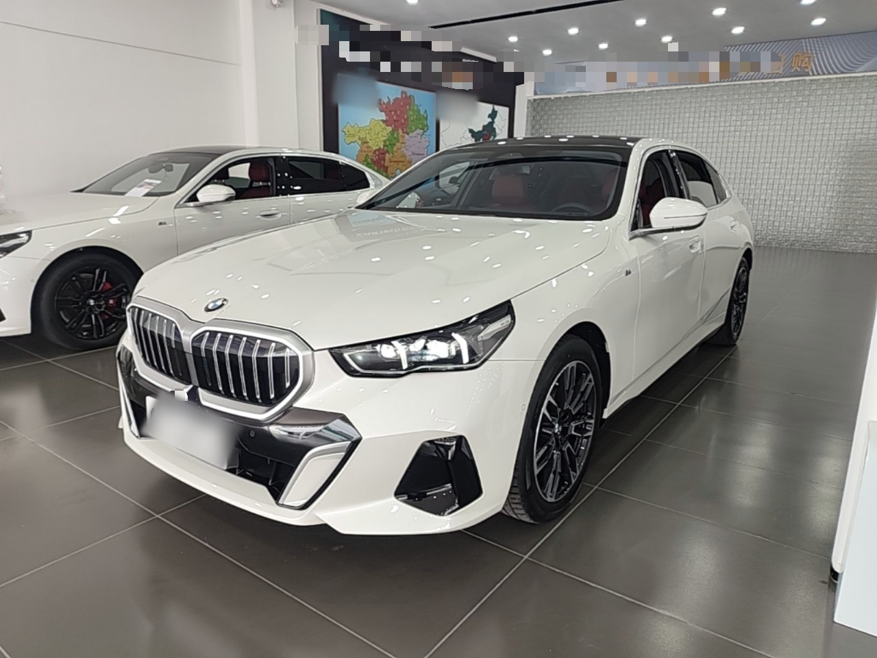 5 Series 2025 525Li M Sport Package