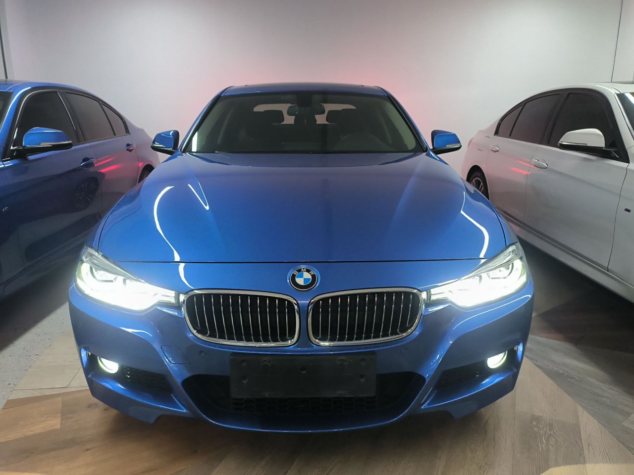 3 Series 2019 320Li M Luxury photo 2