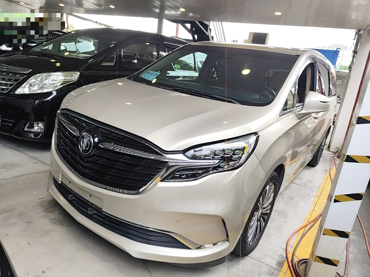 GL8 2021 ES 653T Luxury