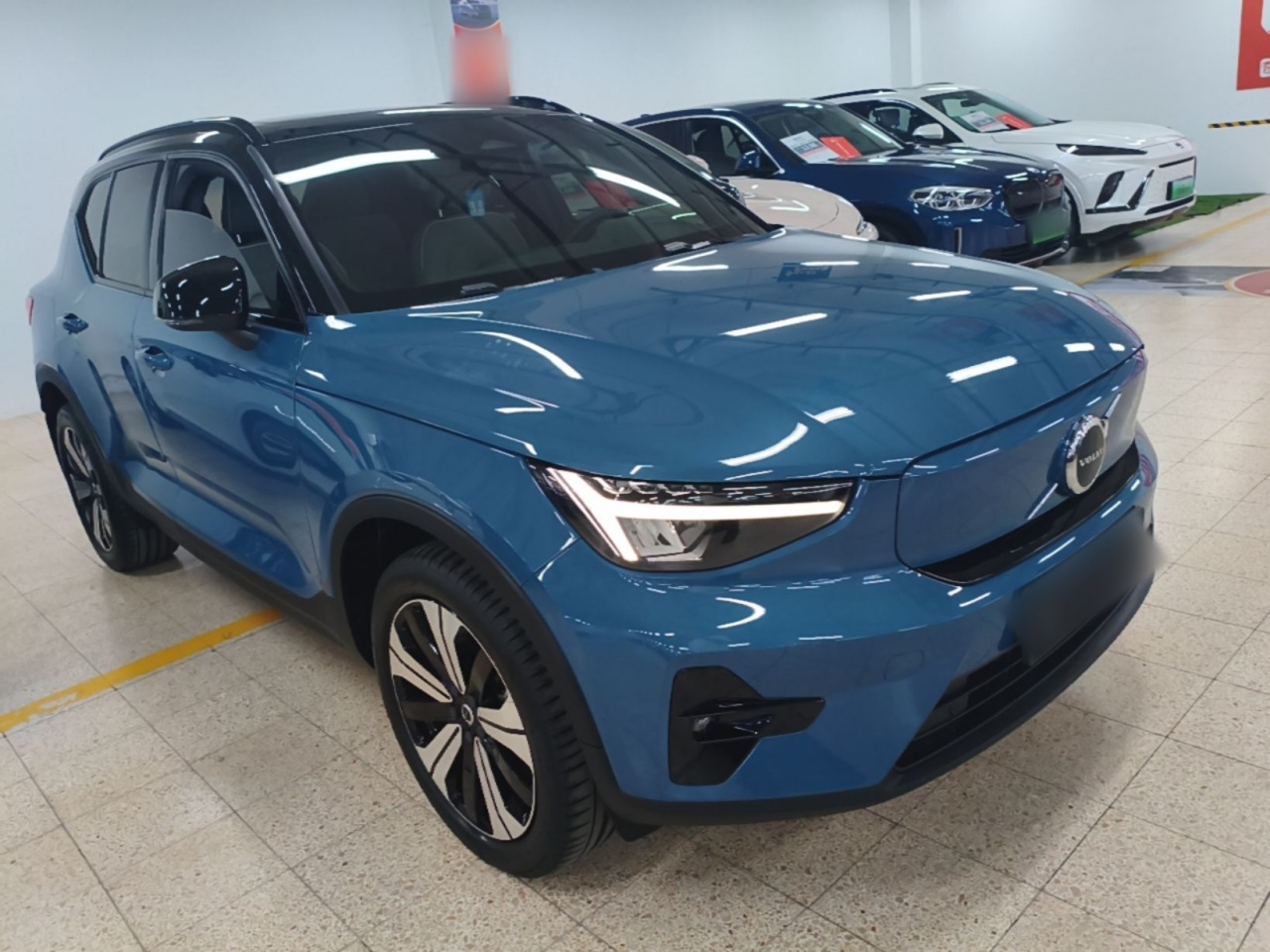 XC40 EV 2023 Long Range photo 3