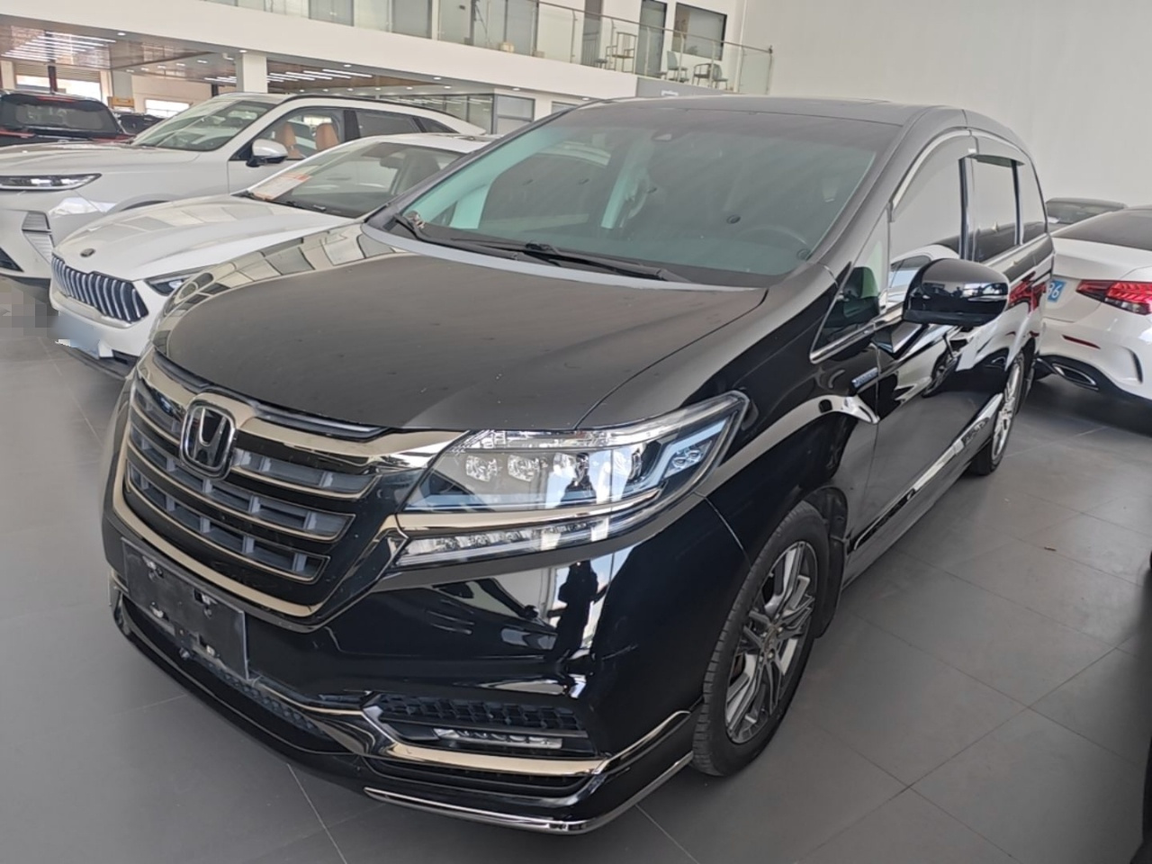 Elysion 2019 2.0L Hybrid Luxury