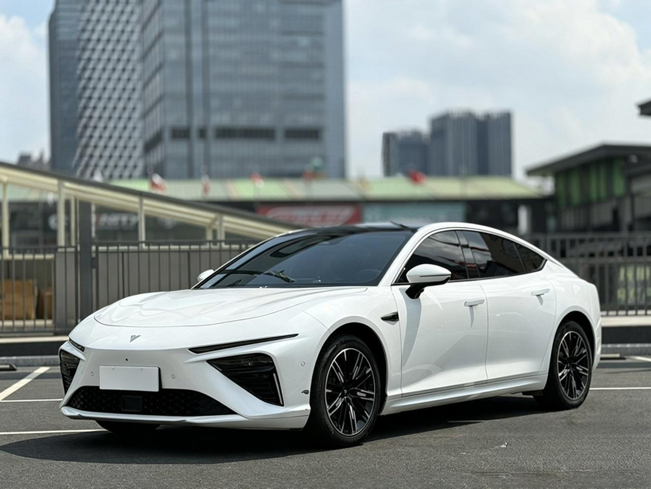 Neta S 2023 EV 520km RWD