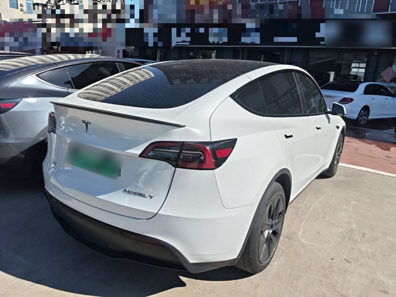 Model Y 2024 RWD photo 4