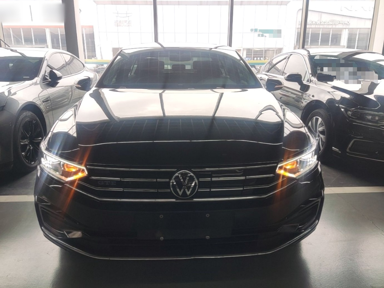 Magotan GTE PHEV 2022 GTE Luxury photo 2
