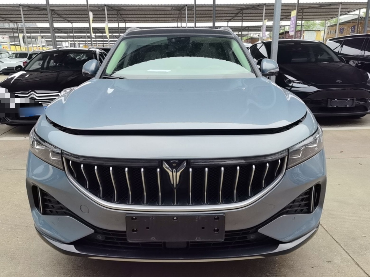 Voyah FREE 2021 AWD Standard EREV Luxury photo 2