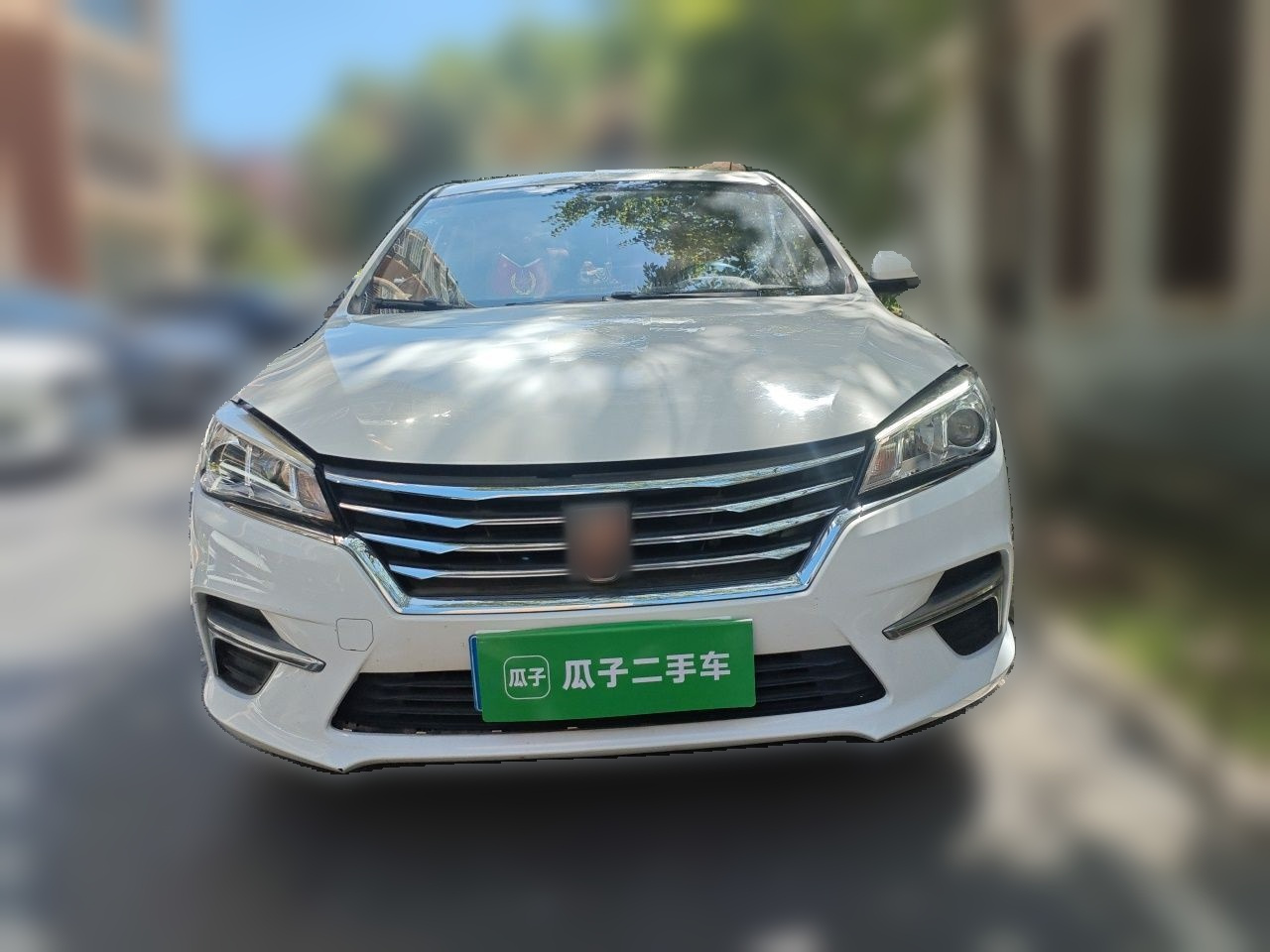 360 2018 PLUS 1.5L AT Luxury photo 2