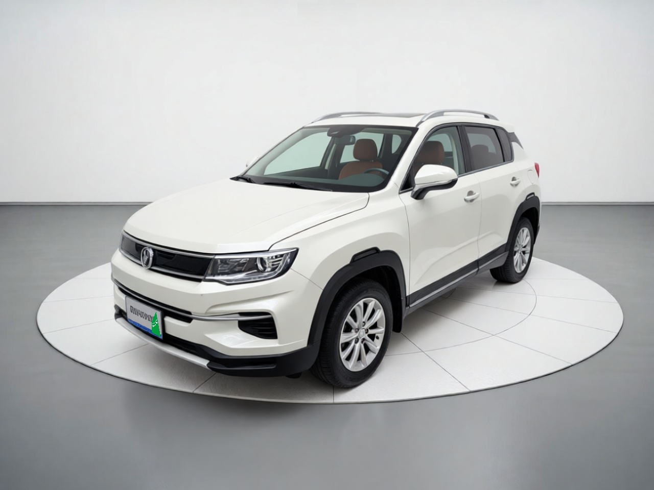 CS35PLUS 2019 1.6L MT Upgraded