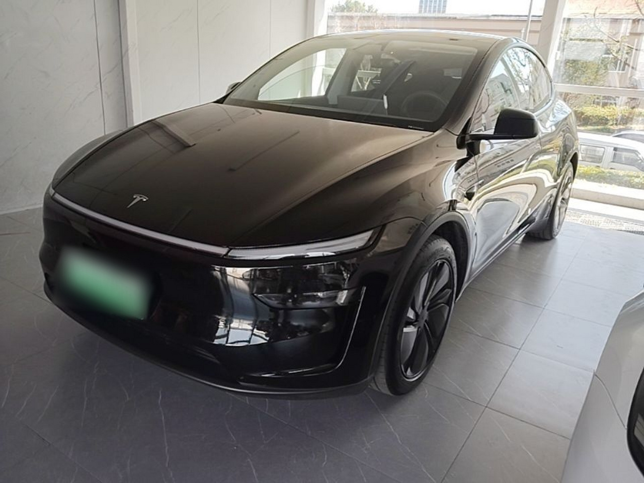 Model Y 2025 RWD