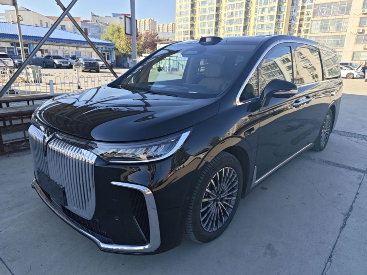 Voyah Dreamer 2026 PHEV Qiankun Ultra