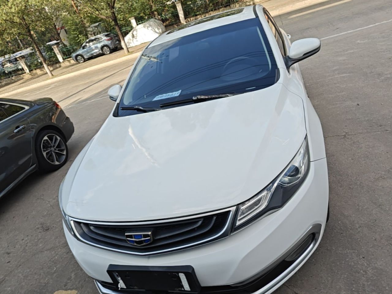 Emgrand GL 2017 1.3T DCT Elite photo 2