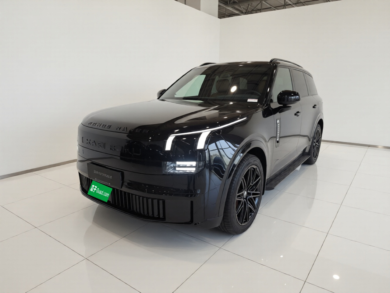 900 2025 2.0T Ultra 6-Seater