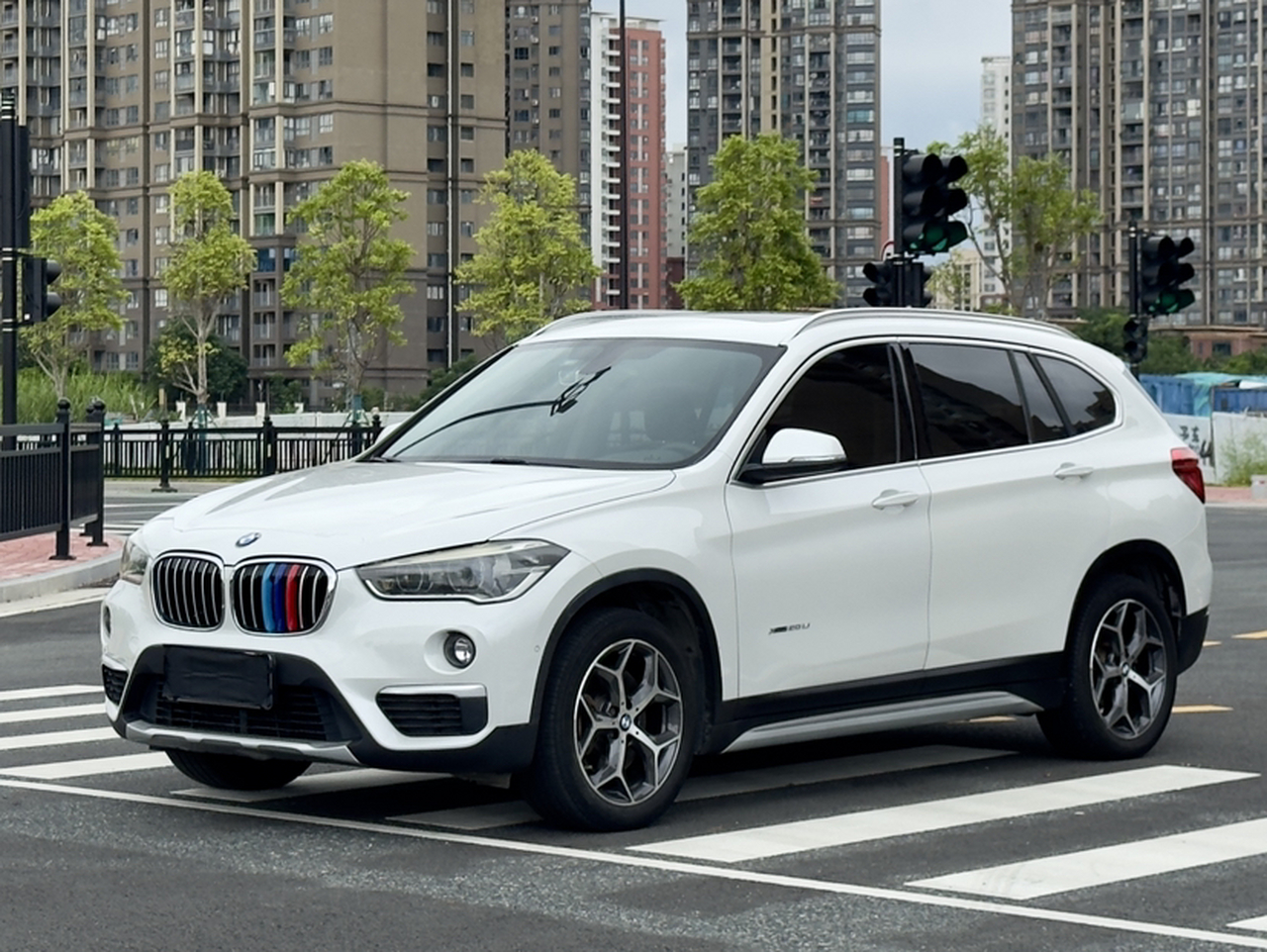 X1 2018 xDrive20Li Exclusive