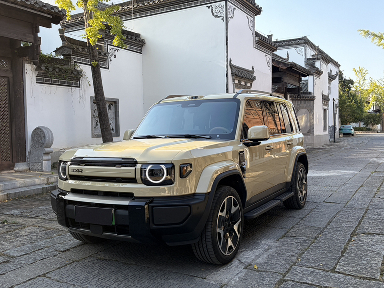 iCAR V27 2026 200KM AWD 700